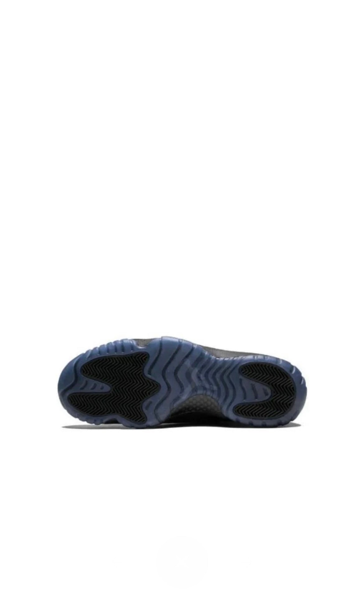 Air Jordan 11 High Cap & Gown