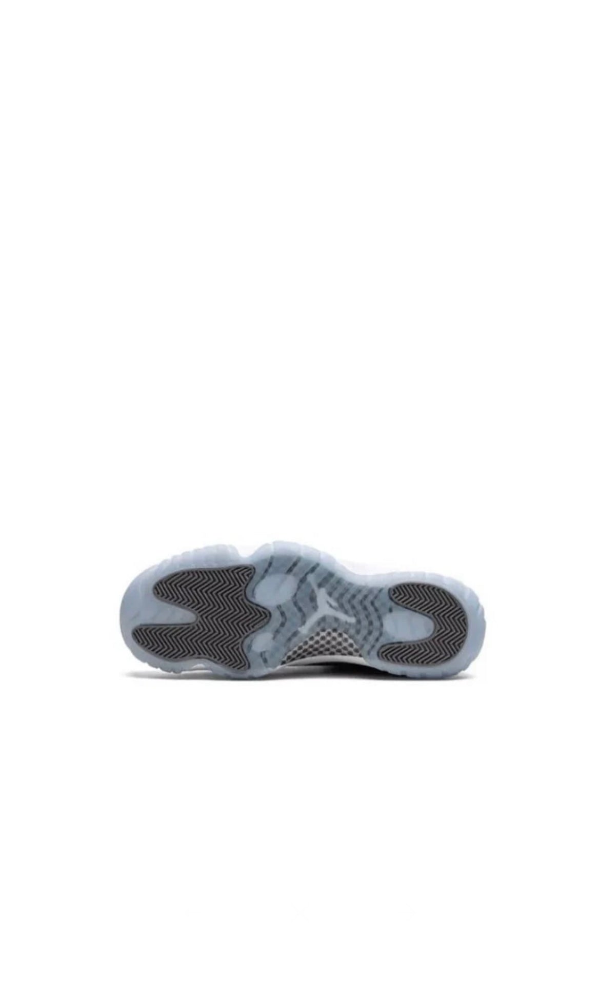 Air Jordan 11 High Grey White